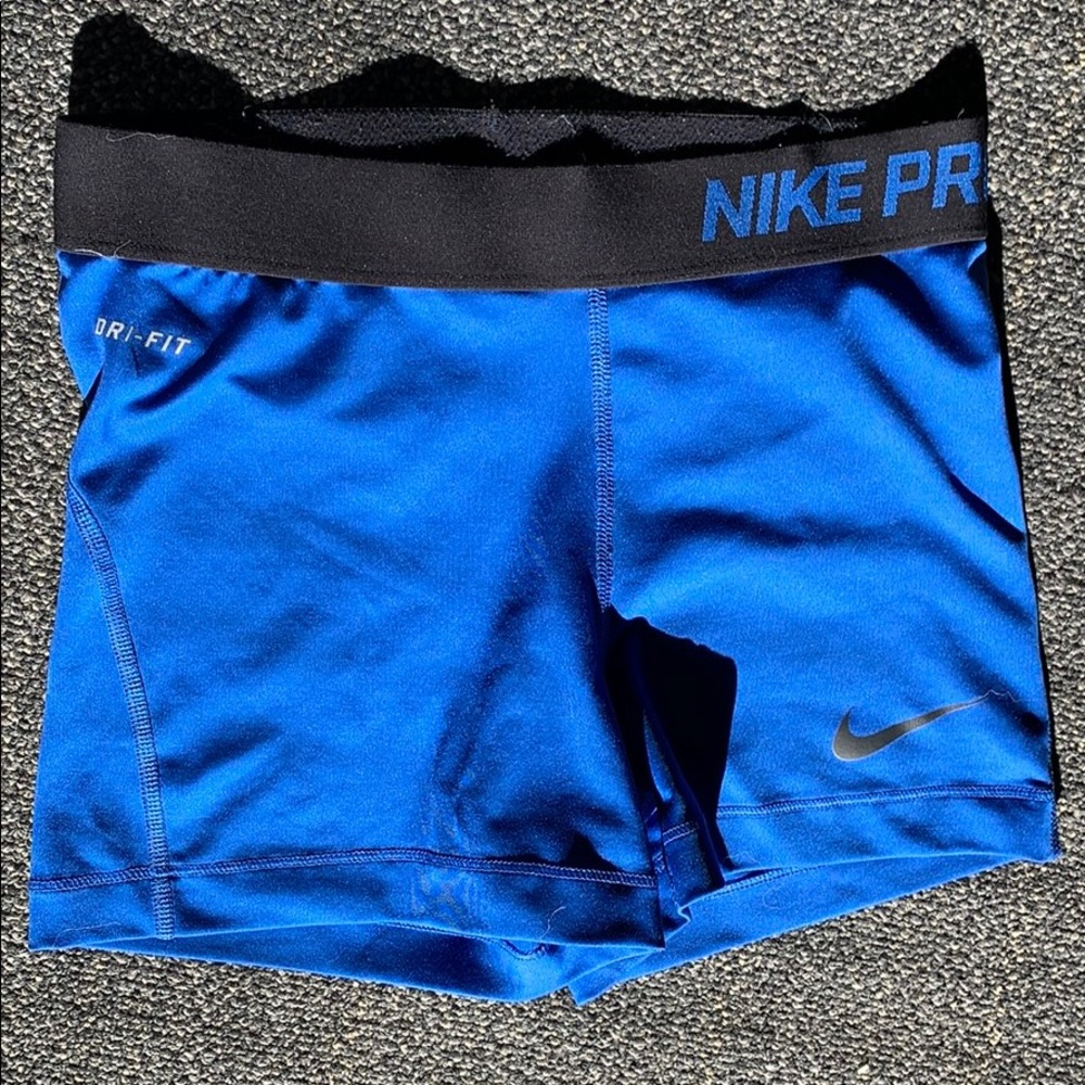 Nike - blue 3 inch seam spandex shorts
